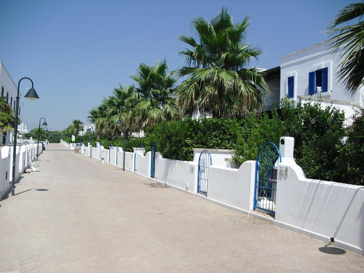 Villa In Villaggio Porto Cesareo Luaran gambar